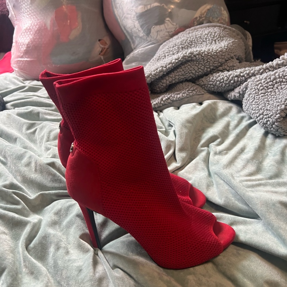 Guess sock heels